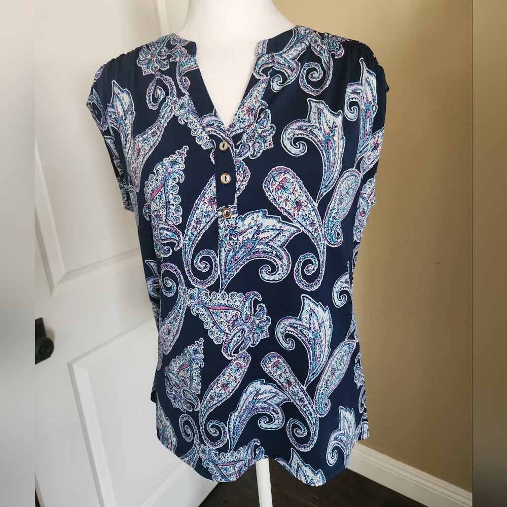 Women's Dress Barn Sleeveless Top, Size Medium